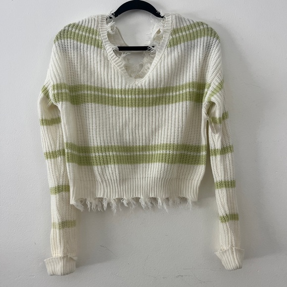 Cropped white sweater with green stripes - Picture 3 of 6